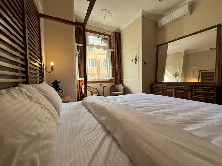 Authentic 3Br Apartment In Downtown, Kairo Eksteriør billede