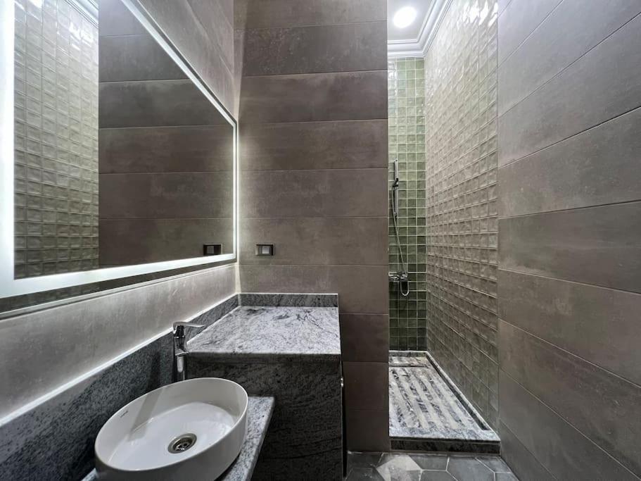 Authentic 3Br Apartment In Downtown, Kairo Eksteriør billede