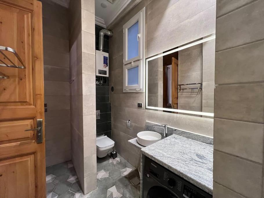 Authentic 3Br Apartment In Downtown, Kairo Eksteriør billede