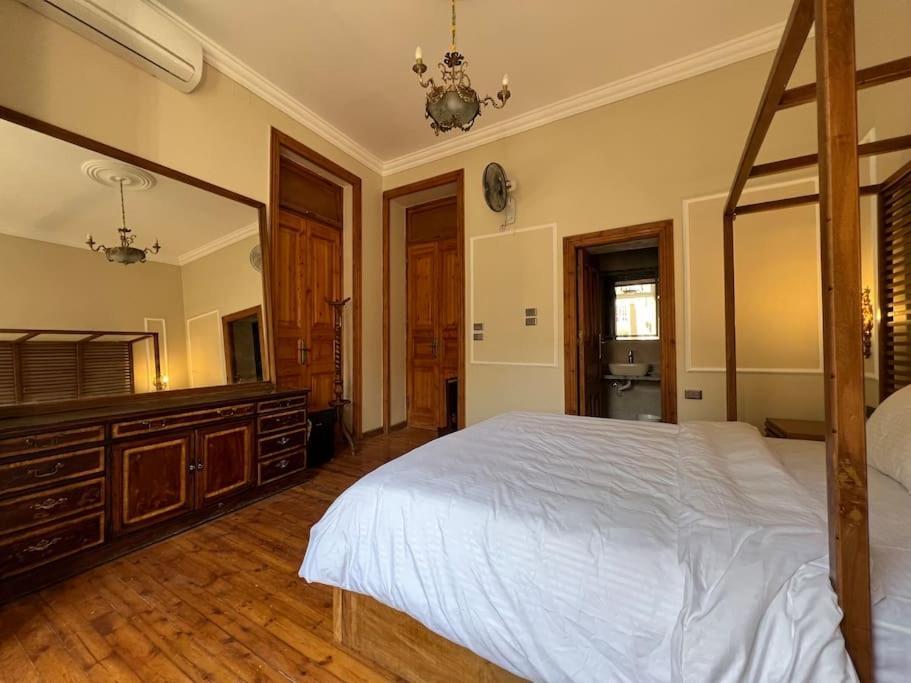 Authentic 3Br Apartment In Downtown, Kairo Eksteriør billede